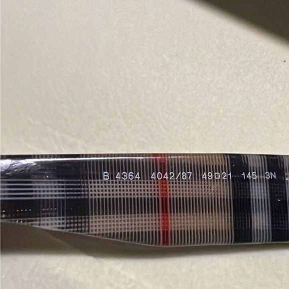 Authentic Burberry Kitty Sunnies main image 7
